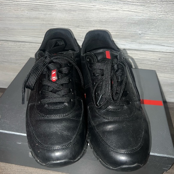 Prada size 10 - Picture 3 of 6